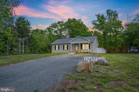 12457 Lucky Hill Rd, Remington, VA 22734