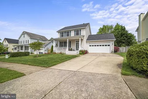 8392 Eldorado Dr, Marshall, VA 20115 photo 2