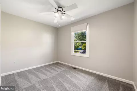 60 Fishback Ct, Warrenton, VA 20186 photo 12