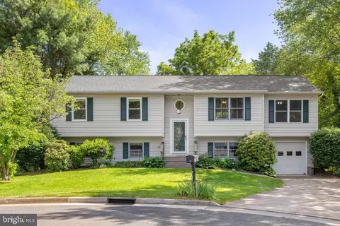 60 Fishback Ct, Warrenton, VA 20186