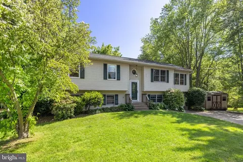 60 Fishback Ct, Warrenton, VA 20186 photo 3
