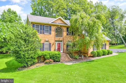 7059 Kelly Rd, Warrenton, VA 20187