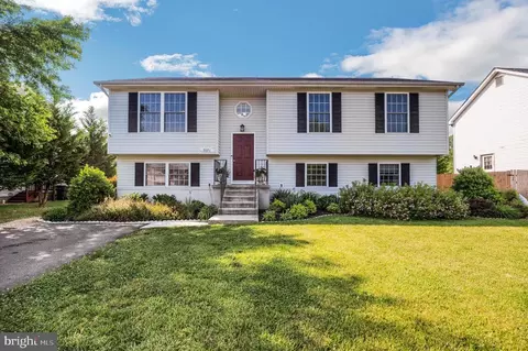 7021 Justin Ct E, Remington, VA 22734