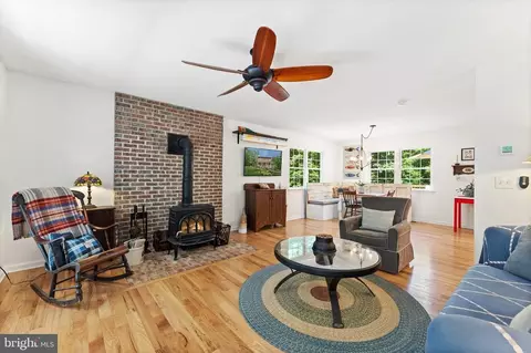 10677 Bears Den Rd, Marshall, VA 20115 photo 20