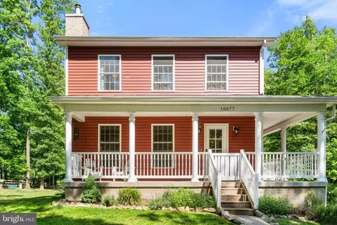 10677 Bears Den Rd, Marshall, VA 20115