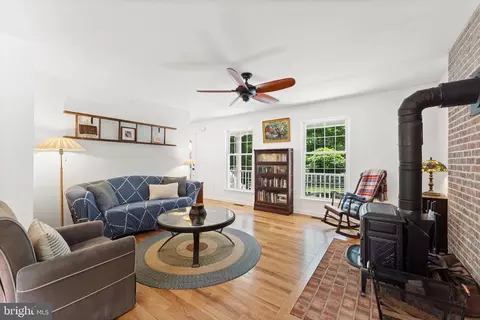 10677 Bears Den Rd, Marshall, VA 20115 photo 22
