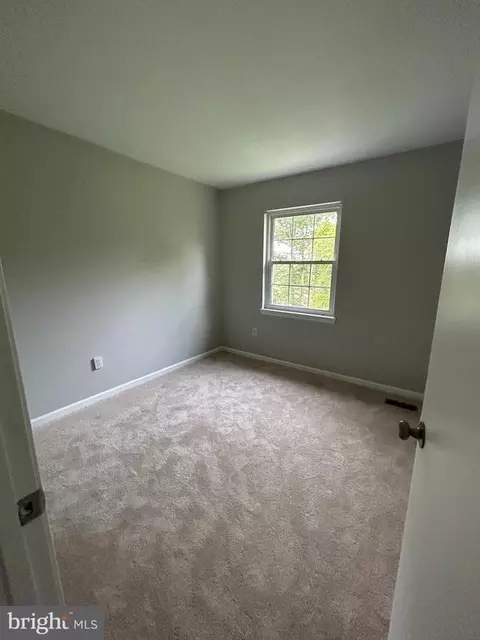 8617 Colston Ct, Marshall, VA 20115 photo 6