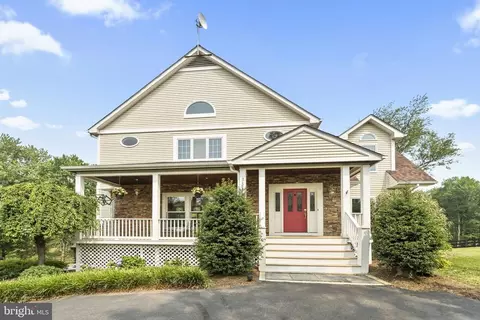 4191 Jackson Glen Dr, The Plains, VA 20198