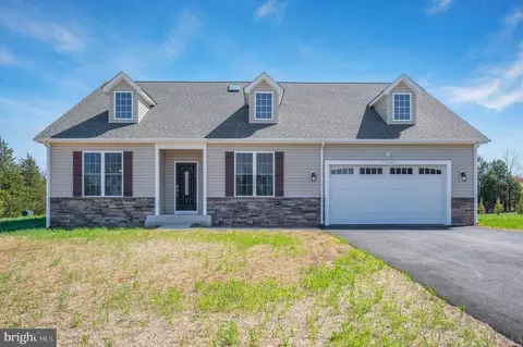 11455 Generals Ct, Bealeton, VA 22712