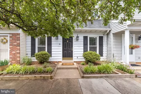 457 Denning Ct, Warrenton, VA 20186