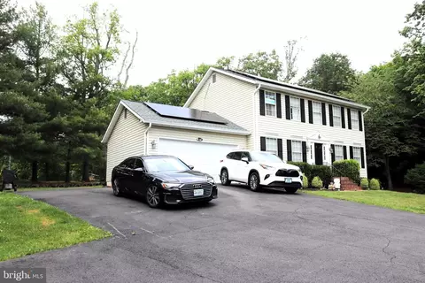 6115 Pilgrims Rest Rd, Broad Run, VA 20137 photo 2