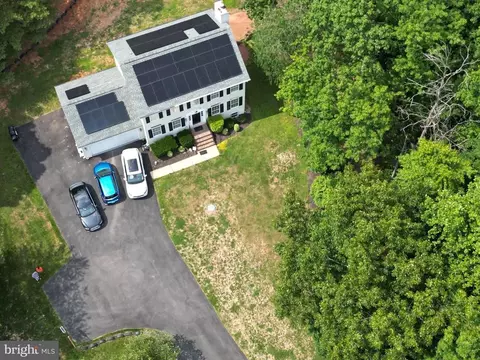 6115 Pilgrims Rest Rd, Broad Run, VA 20137 photo 4