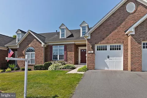 291 Amber Cir, Warrenton, VA 20186