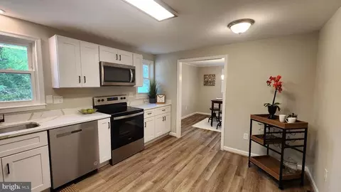 5655 Beverleys Mill Rd, Broad Run, VA 20137 photo 4