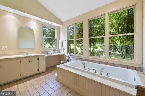 11590 Bear Cub Ct, Marshall, VA 20115 photo 22