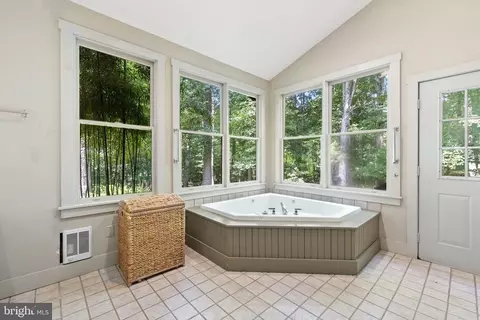 11590 Bear Cub Ct, Marshall, VA 20115 photo 17