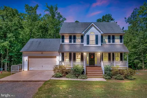 13325 The Dirt Rd, Sumerduck, VA 22742