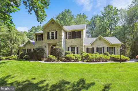 5444 Rosehaven Ct, Warrenton, VA 20187