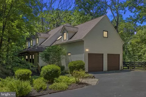 5876 Free State Rd, Marshall, VA 20115