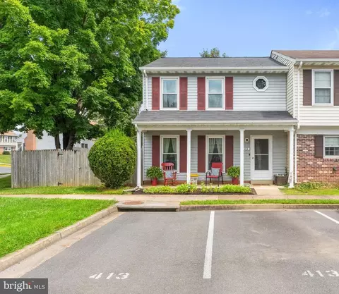 413 Forest Ct, Warrenton, VA 20186