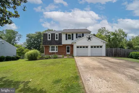 7230 King William St, Warrenton, VA 20187