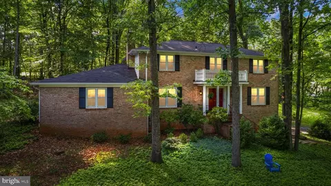 5283 Echols Ct, Warrenton, VA 20187