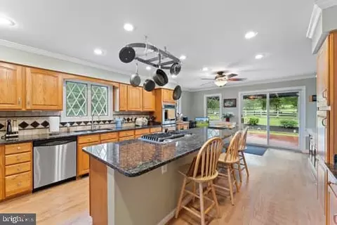 6115 Georgetown Rd, Broad Run, VA 20137 photo 10
