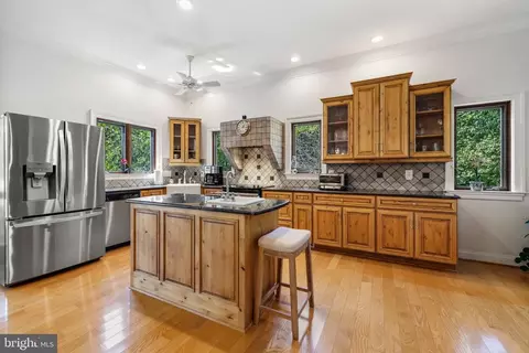 12147 Moss Hollow Rd, Markham, VA 22643 photo 10