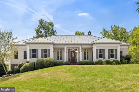 12147 Moss Hollow Rd, Markham, VA 22643 photo 3