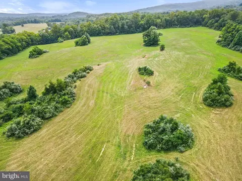 Ivanhoe Ln, Delaplane, VA photo 8