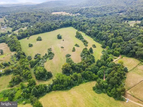 Ivanhoe Ln, Delaplane, VA photo 9
