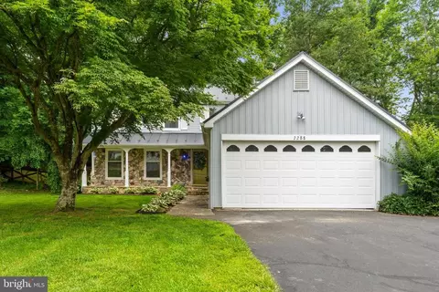 7288 Marr Dr, Warrenton, VA 20187