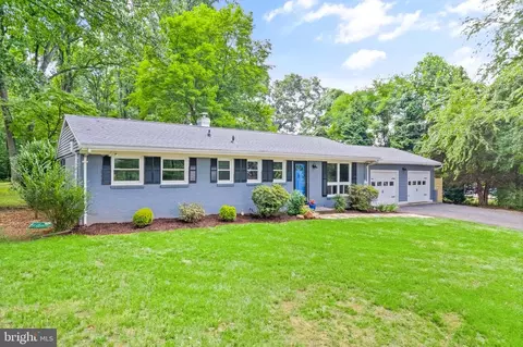 7189 Riley Rd, Warrenton, VA 20187