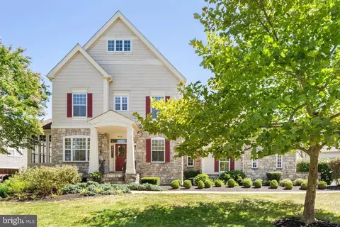 4036 Von Neuman Cir, Warrenton, VA 20187