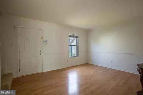 4256 Bishop Ln, Marshall, VA 20115 photo 3