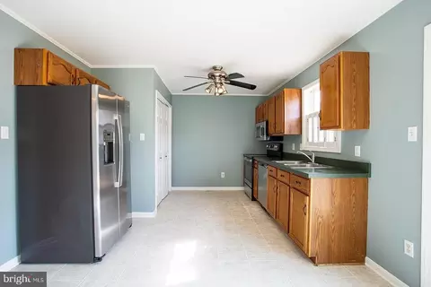 4256 Bishop Ln, Marshall, VA 20115 photo 4