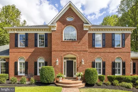 7555 Cannoneer Ct, Warrenton, VA 20186