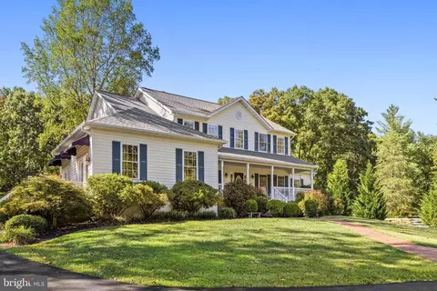 9732 Routts Hill Rd, Warrenton, VA 20186