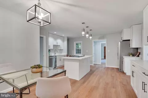 5333 Merry Oaks Rd, The Plains, VA 20198