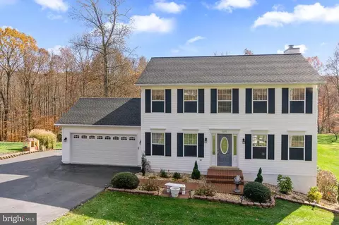 6099 Pilgrims Rest Rd, Broad Run, VA 20137 photo 2