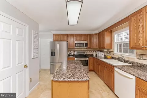6099 Pilgrims Rest Rd, Broad Run, VA 20137 photo 7