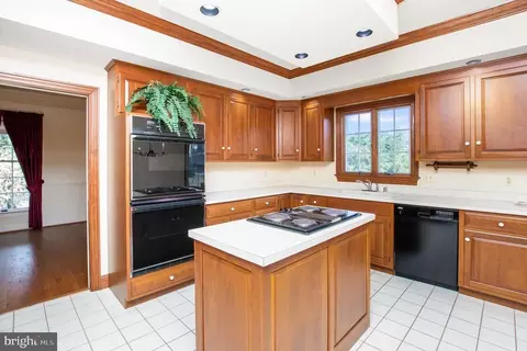 8039 Willboyd Ct, Marshall, VA 20115 photo 16