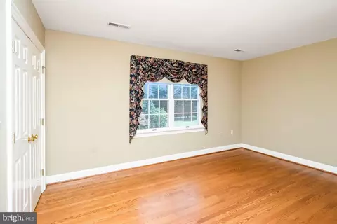 8039 Willboyd Ct, Marshall, VA 20115 photo 40