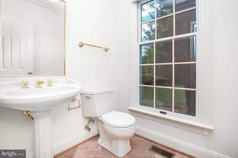 8039 Willboyd Ct, Marshall, VA 20115 photo 26