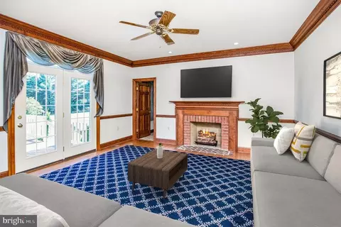 8039 Willboyd Ct, Marshall, VA 20115 photo 22