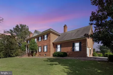 8039 Willboyd Ct, Marshall, VA 20115 photo 3