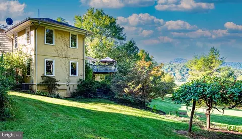 12216 Moss Hollow Rd, Markham, VA 22643 photo 4