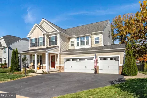 6790 Lake Anne Ct, Warrenton, VA 20187