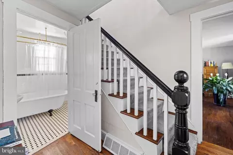 3829 Leeds Manor Rd, Markham, VA 22643 photo 6