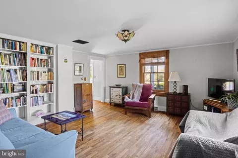 3829 Leeds Manor Rd, Markham, VA 22643 photo 8
